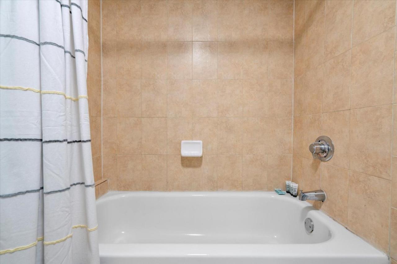 2/2 1/2 Miami 10 Mins To Miami Airport 421 Apartman Kültér fotó